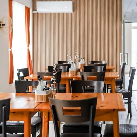 Solea Family & Restaurant L Free Parking Ξενοδοχείο *