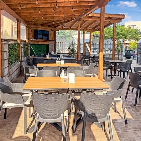 Solea Family & Restaurant L Free Parking Ξενοδοχείο Ράβντα